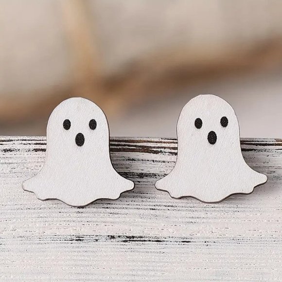 Halloween Ghost Post Wood Earrings NEW - Picture 1 of 3